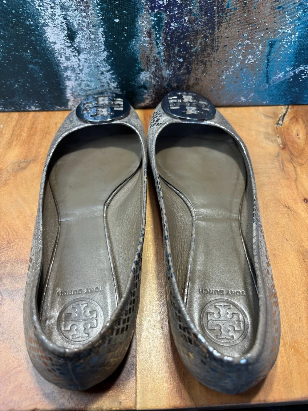 Tory Burch Late 2000’s Classic Metallic Silver Snakeskin Ballet Flats Sz 11 GUC